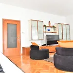 Villa Lux Nina With Six Bedrooms, Private Pool By Adex Travel Zadar