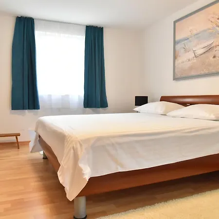 וילה Lux Nina With Six Bedrooms, Private Pool By Adex Travel זאדאר