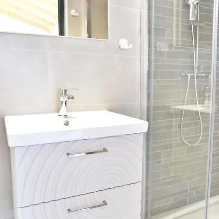 וילה Lux Nina With Six Bedrooms, Private Pool By Adex Travel *