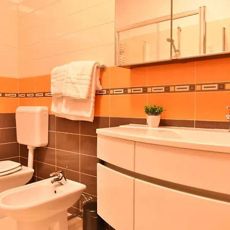 Lux Nina With Six Bedrooms, Private Pool By Adex Travel זאדאר