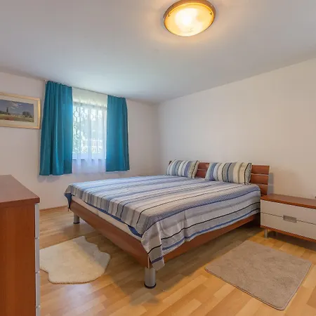 Lux Nina With Six Bedrooms, Private Pool By Adex Travel וילה זאדאר