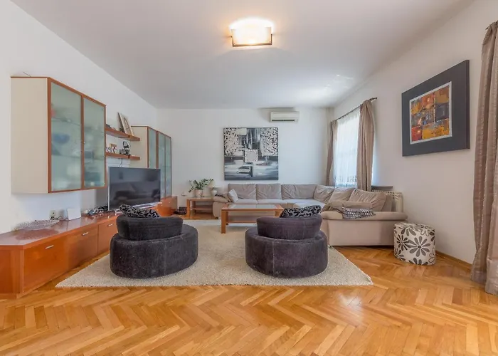 Willa Lux Nina With Six Bedrooms, Private Pool By Adex Travel Zadar