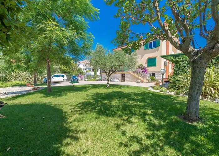 Lux Nina With Six Bedrooms, Private Pool By Adex Travel Willa