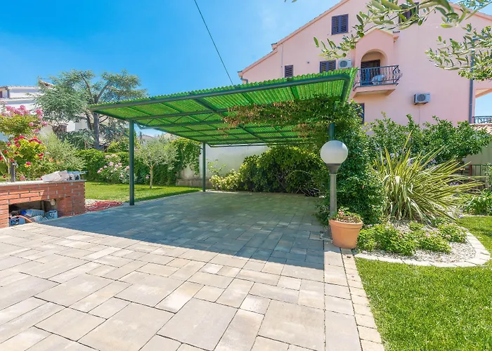 Lux Nina With Six Bedrooms, Private Pool By Adex Travel Willa