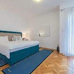 Lux Nina With Six Bedrooms, Private Pool By Adex Travel