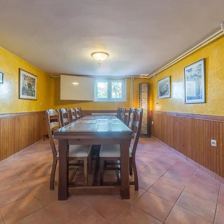 Вилла Lux Nina With Six Bedrooms, Private Pool, Sauna