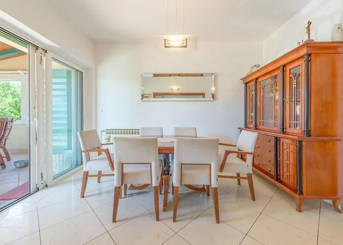 Lux Nina With Six Bedrooms, Private Pool By Adex Travel * Zara